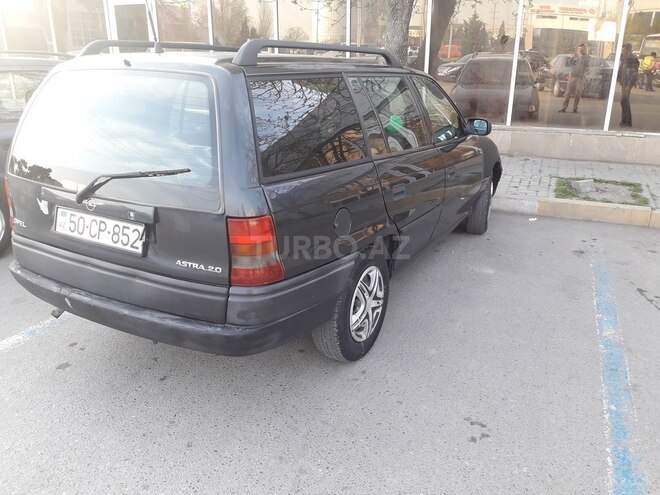 Opel Astra 1995, 320,000 km - 2.0 l - Sumqayıt
