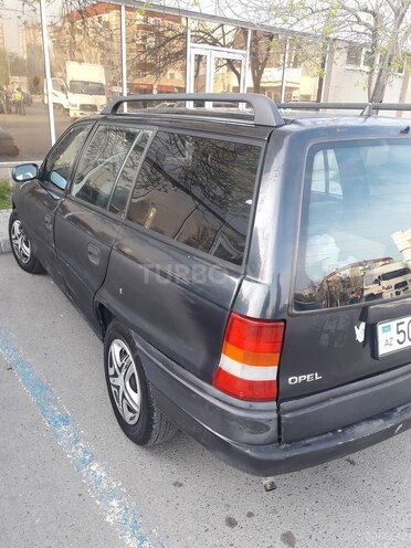 Opel Astra 1995, 320,000 km - 2.0 l - Sumqayıt