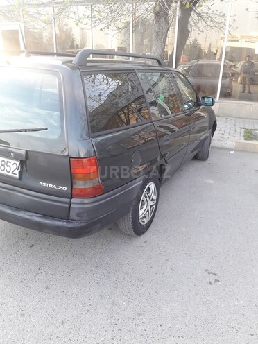 Opel Astra 1995, 320,000 km - 2.0 l - Sumqayıt