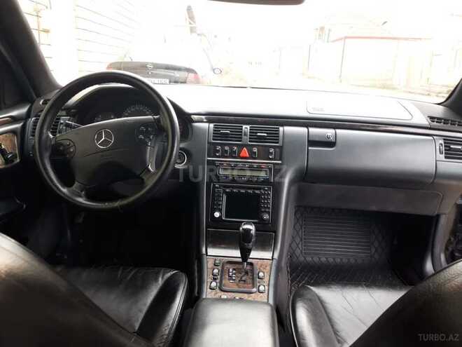 Mercedes E 320 2001, 223,500 km - 3.2 l - Gəncə