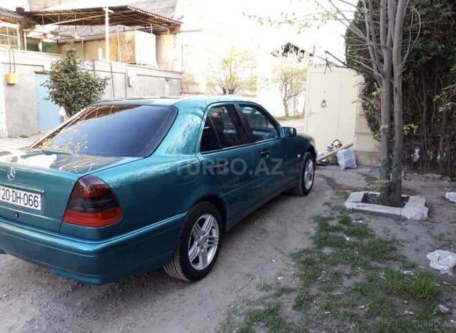 Mercedes C 180 1997, 290,000 km - 0.2 l - Gəncə