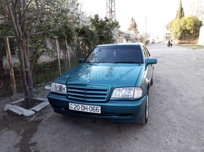 Mercedes C 180 1997, 290,000 km - 0.2 l - Gəncə