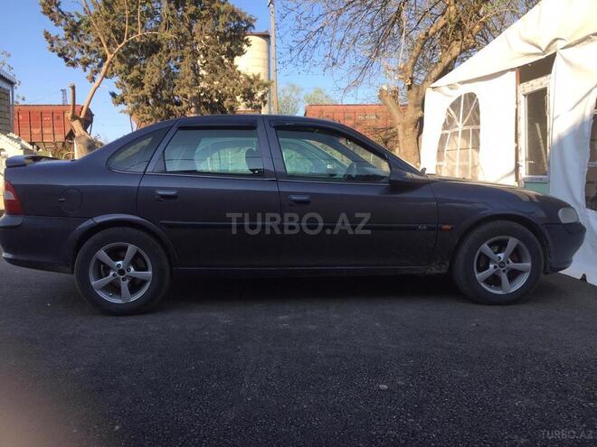 Opel Vectra 1996, 201,000 km - 1.6 l - Ağstafa