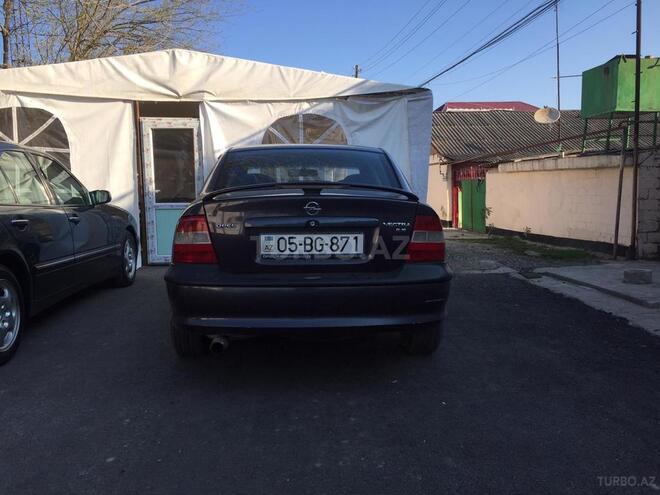 Opel Vectra 1996, 201,000 km - 1.6 l - Ağstafa