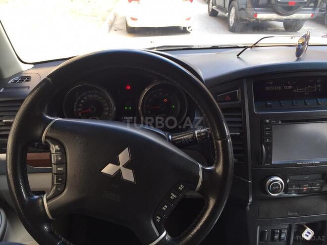 Mitsubishi Pajero 2008, 256,000 km - 3.2 l - Bakı