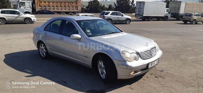 Mercedes C 220 2000, 300,000 km - 2.2 l - Bakı