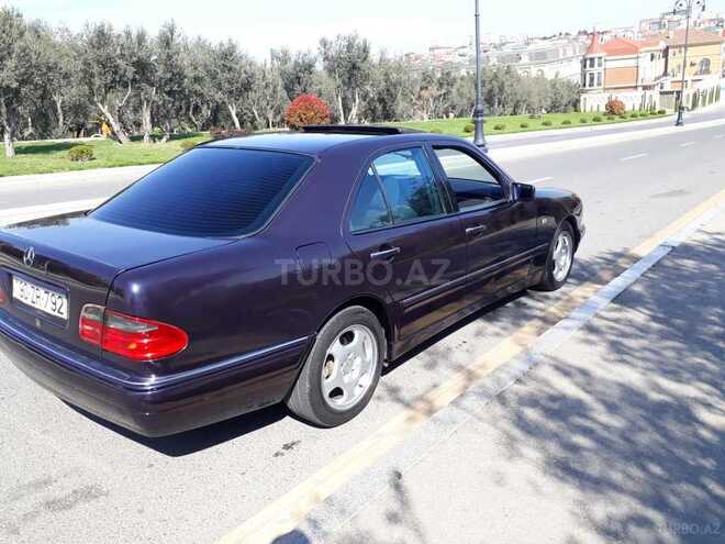 Mercedes E 220 1998, 438,063 km - 2.2 l - Bakı
