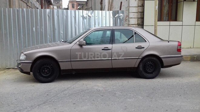 Mercedes C 220 1993, 250,000 km - 2.2 л - Bakı
