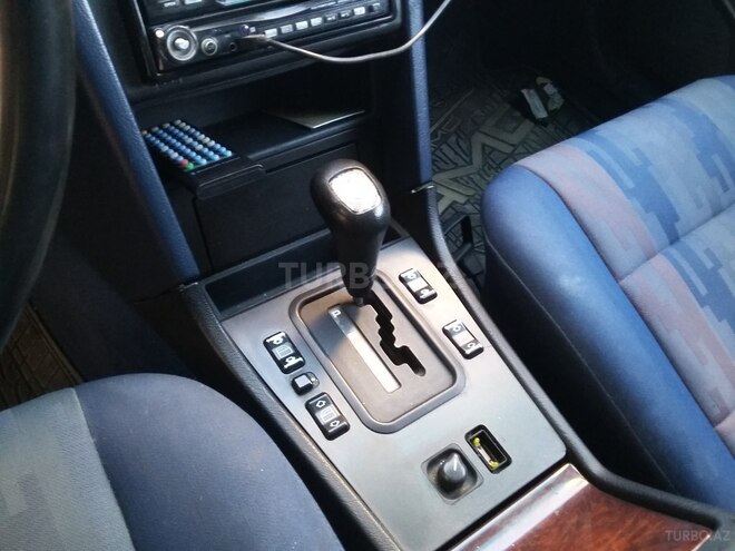 Mercedes C 200 1995, 300,670 km - 2.0 l - Bakı