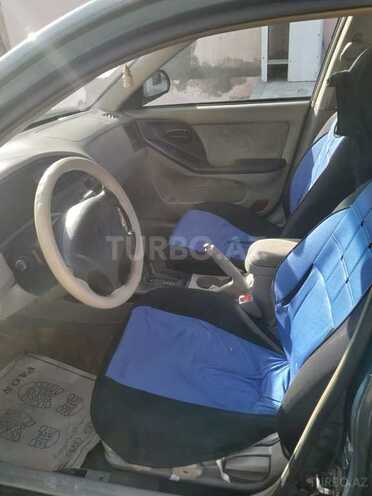 Hyundai Elantra 2001, 310,000 km - 2.0 l - Bakı