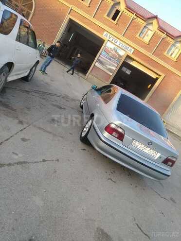 BMW 528 1997, 328,000 km - 2.8 л - Bakı