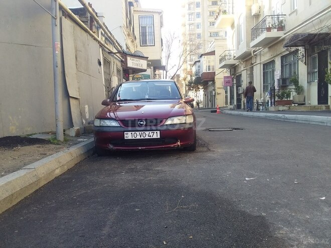 Opel Vectra 1996, 350,000 km - 1.6 l - Bakı