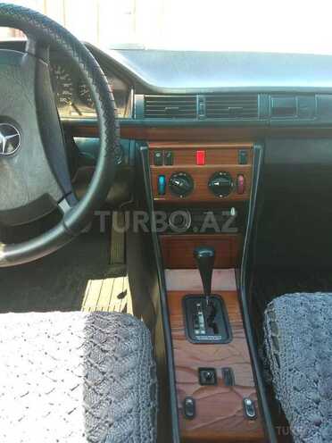 Mercedes E 230 1991, 336,000 km - 2.3 l - Bakı