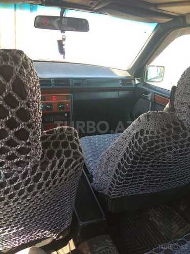 Mercedes E 230 1991, 336,000 km - 2.3 l - Bakı