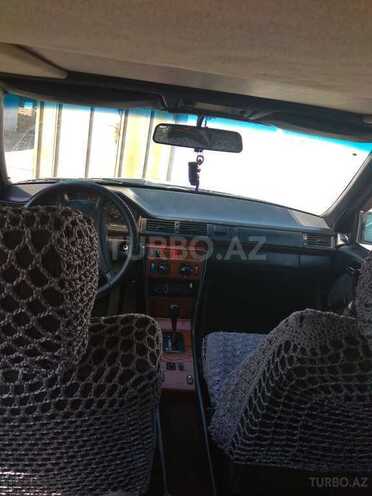 Mercedes E 230 1991, 336,000 km - 2.3 l - Bakı