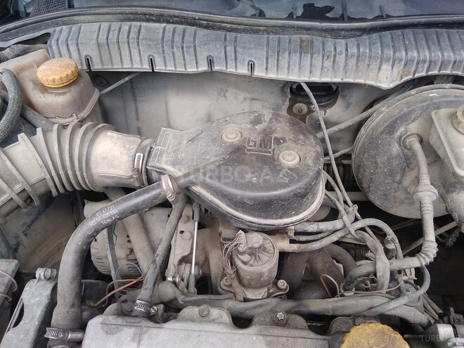 Opel Vectra 1995, 367,000 km - 1.6 l - Zaqatala