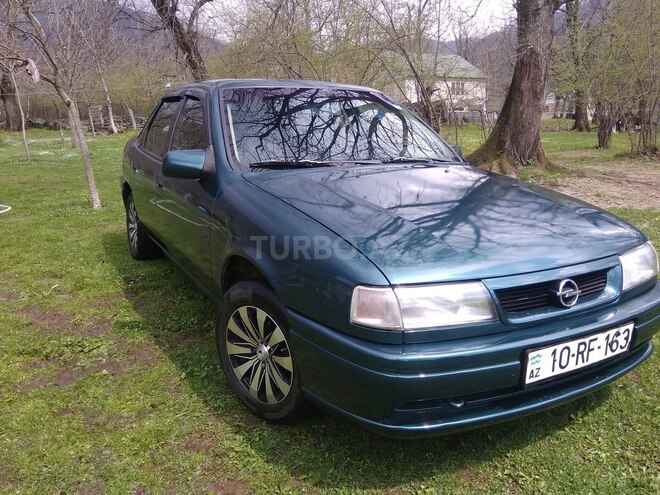 Opel Vectra 1995, 367,000 km - 1.6 l - Zaqatala