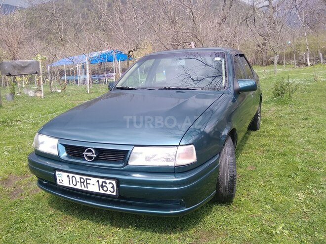Opel Vectra 1995, 367,000 km - 1.6 l - Zaqatala
