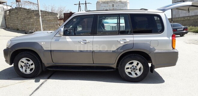 Hyundai Terracan 2003, 265,000 km - 2.9 l - Bakı
