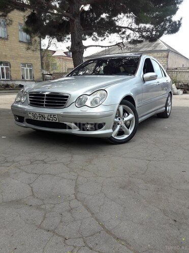 Mercedes C 250 2007, 196,000 km - 0.3 l - Bakı