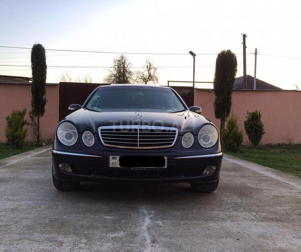 Mercedes E 240 2002, 243,699 km - 2.4 л - Balakən
