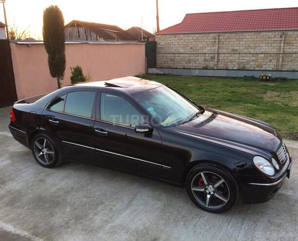 Mercedes E 240 2002, 243,699 km - 2.4 л - Balakən