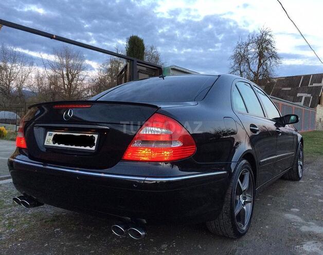 Mercedes E 240 2002, 243,699 km - 2.4 л - Balakən