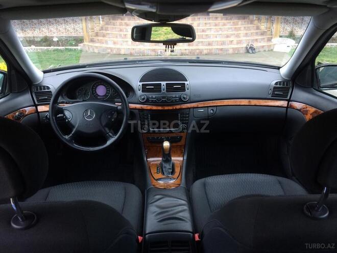 Mercedes E 240 2002, 243,699 km - 2.4 л - Balakən