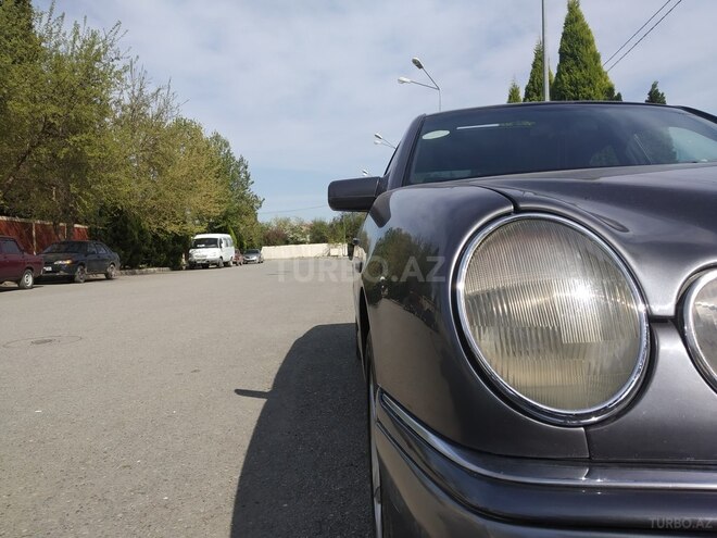 Mercedes E 230 1997, 288,000 km - 2.3 l - Gəncə