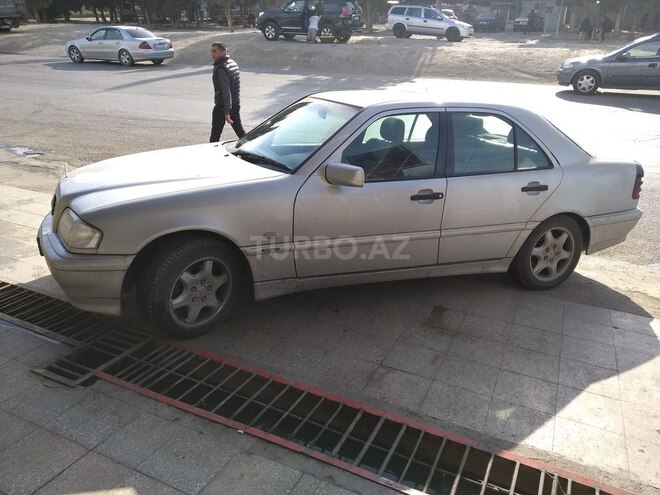 Mercedes C 240 1998, 248,760 km - 2.4 l - Bakı