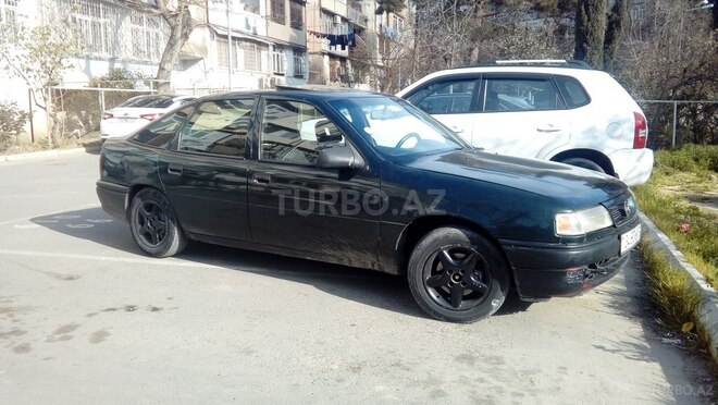 Opel Vectra 1995, 200,000 km - 2.0 l - Bakı