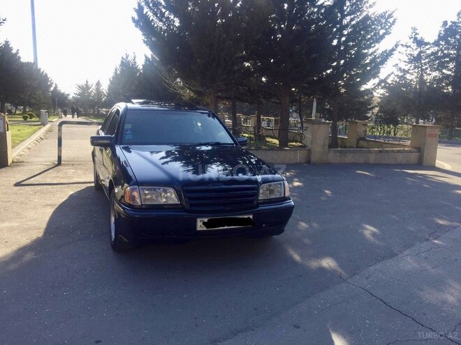 Mercedes C 240 1998, 308,000 km - 2.4 л - Bakı