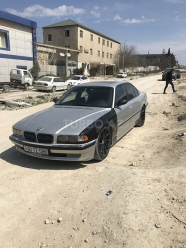 BMW 735 2001, 225,000 km - 0.4 л - Bakı