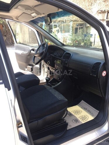 Opel Zafira 1999, 235,000 km - 1.8 l - Bakı