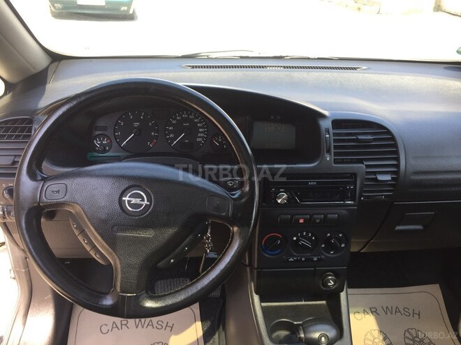 Opel Zafira 1999, 235,000 km - 1.8 l - Bakı
