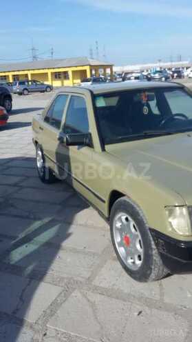 Mercedes 190 1985, 283,000 km - 1.8 л - Sumqayıt