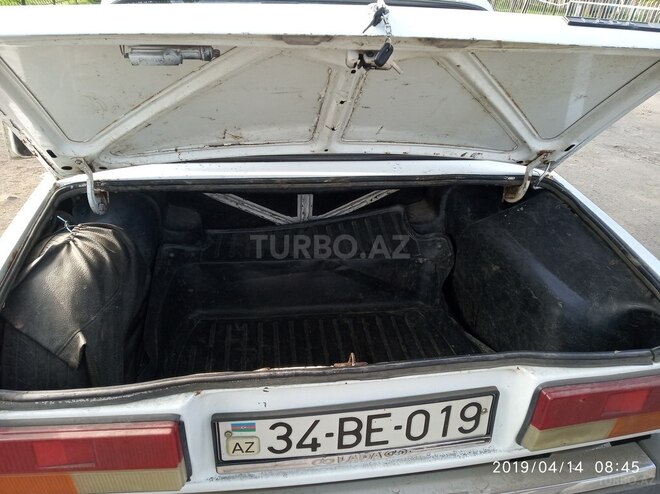 LADA (VAZ) 2107 2003, 172,000 km - 1.6 l - Qax