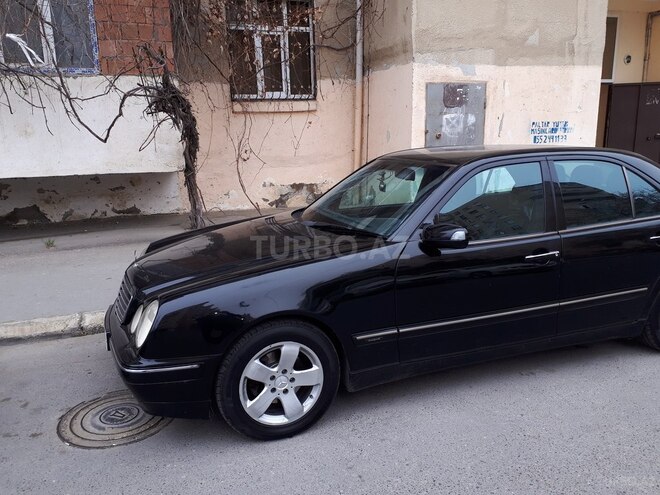 Mercedes E 220 2000, 449,000 km - 2.2 л - Bakı