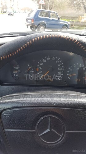 Mercedes C 220 1995, 292,860 km - 2.2 л - Bakı