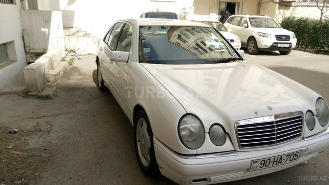 Mercedes E 280 1999, 333,000 km - 2.8 л - Bakı