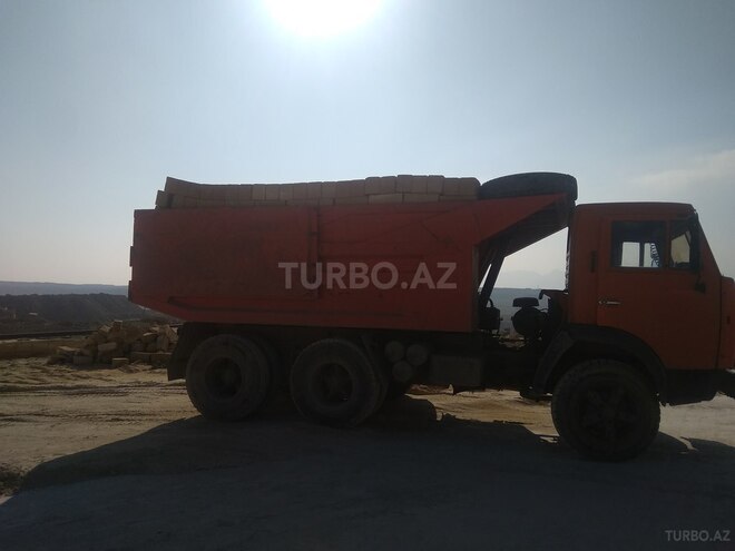 KamAz 5511 1985, 220,000 km - 11.0 l - Qobustan