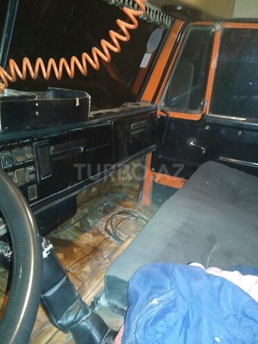 KamAz 5511 1985, 220,000 km - 11.0 l - Qobustan