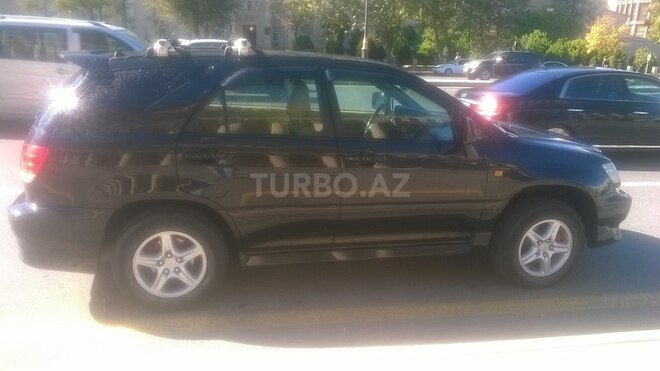 Toyota Harrier 2000, 330,000 km - 2.2 l - Bakı