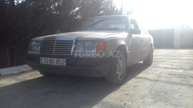 Mercedes E 230 1987, 300,000 km - 2.3 л - Bakı