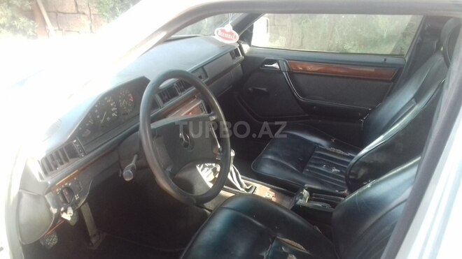 Mercedes E 230 1987, 300,000 km - 2.3 л - Bakı