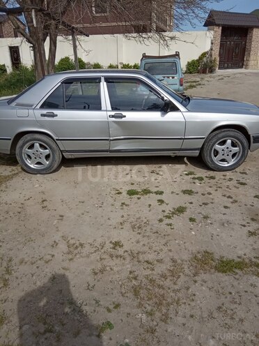 Mercedes 190 1984, 300,000 km - 2.0 l - Bakı