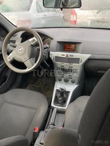 Opel Astra 2009, 224,000 km - 1.4 l - Bakı
