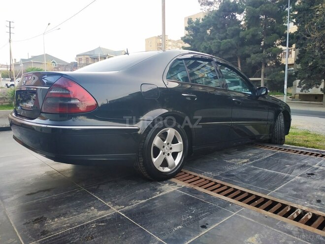 Mercedes E 270 2003, 380,000 km - 2.7 l - Bakı