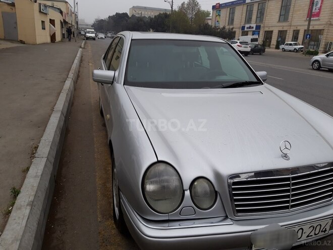 Mercedes E 230 1997, 250,000 km - 2.3 l - Bakı