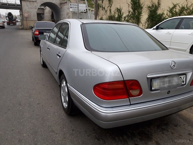 Mercedes E 230 1997, 250,000 km - 2.3 l - Bakı